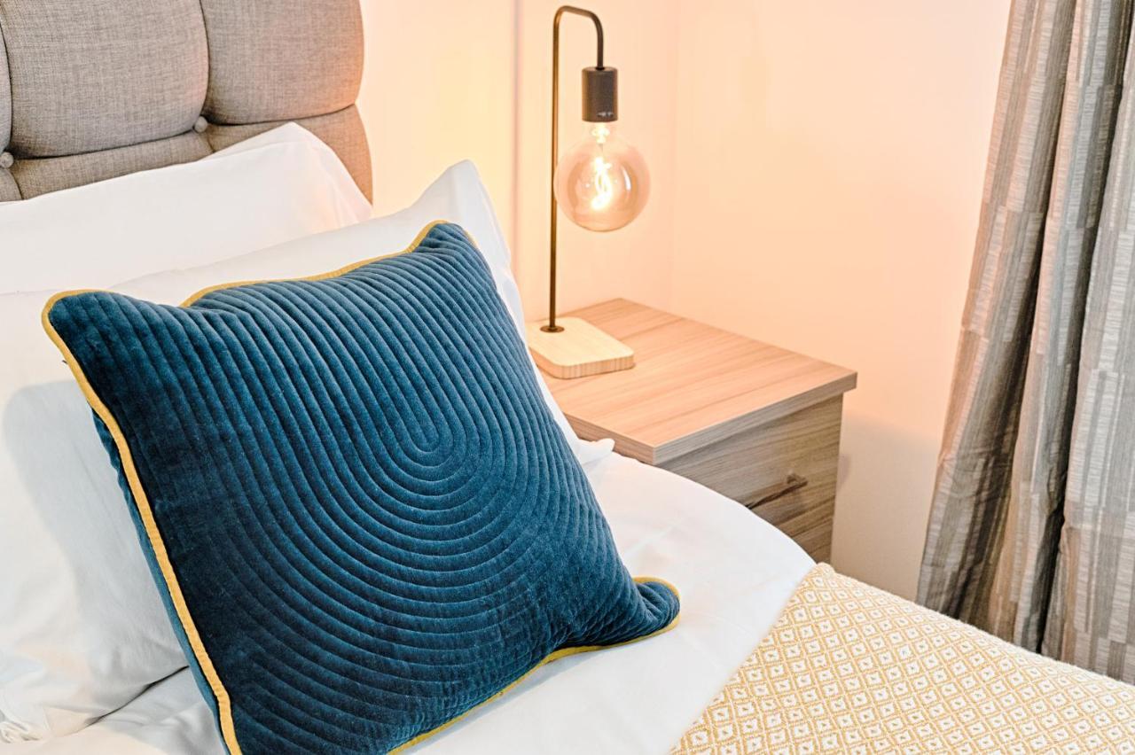 The Glenroy - Tv In Every Bedroom! Swansea Exteriör bild